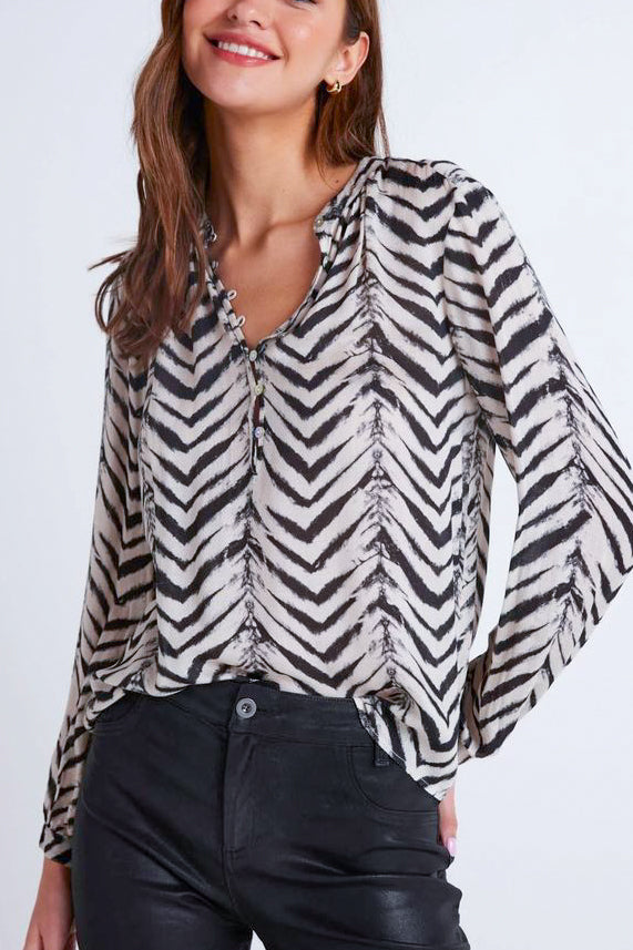 Bella Dahl Half Placket Pullover in Batik Chevron Print