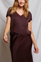 Perfect White Tee Amelie Satin V-Neck Tee in Blackberry