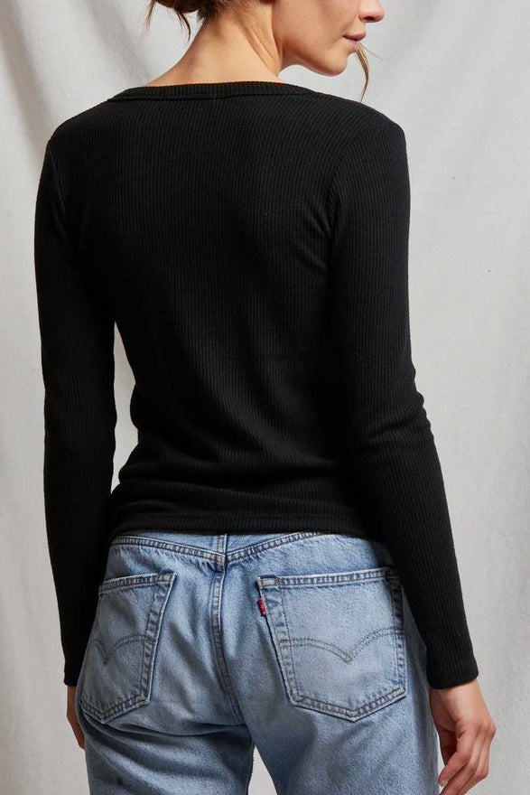 Perfect White Tee Evangeline Sweater Rib L/S V-Neck in True Black